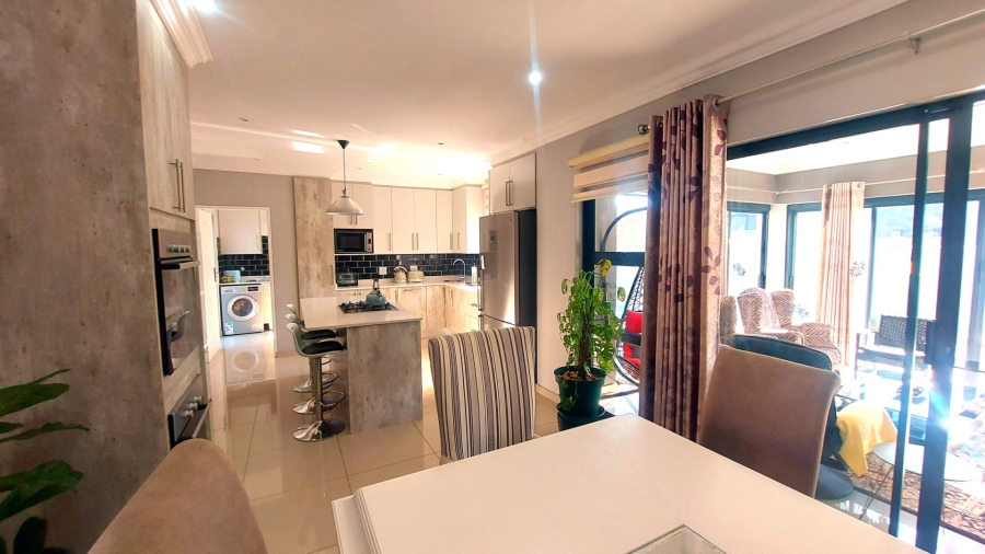 4 Bedroom Property for Sale in Melodie North West